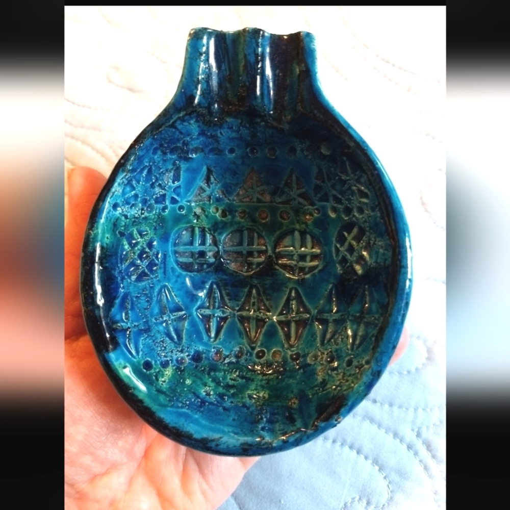 Genuine Bitossi Rimini Blue MCM Ashtray w/ ITALY Stamp and Model Mark